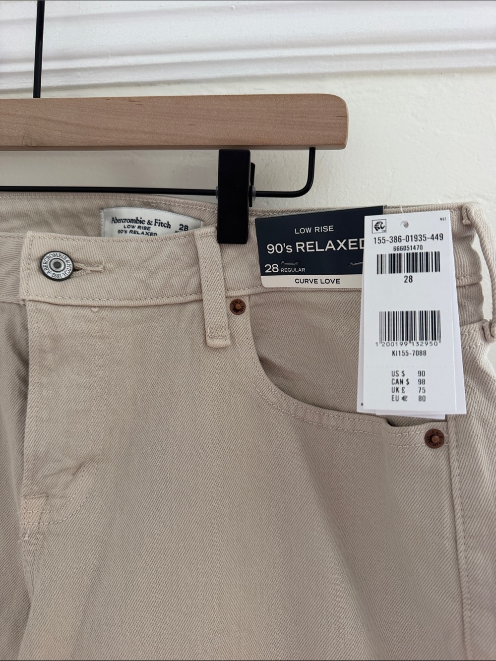 Abercrombie & Fitch Beige Low-Rise 90's Relaxed Straight Pants - Picture 3 of 6